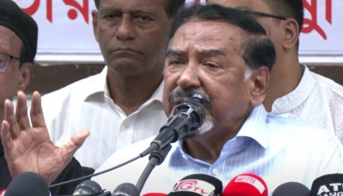 ১০৪ জনকে নিয়ে প্রধান উপদেষ্টা পিকনিক করতে গেছেন : মেজর হাফিজ