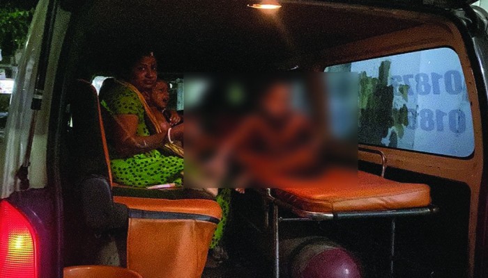 নোয়াখালীতে গ্যাস লিকেজ থেকে বিস্ফোরণ, একই পরিবারের ৪ জন দগ্ধ