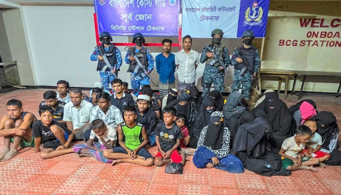 নৌবাহিনী ও কোস্ট গার্ডের অভিযানে অপহরণের শিকার ৩৯ জন উদ্ধার, আটক ২