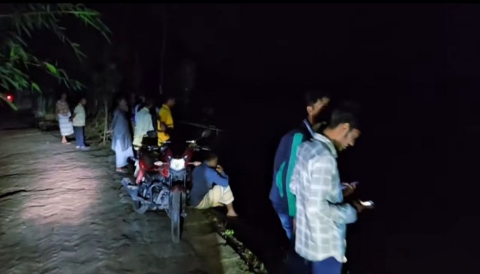 আতঙ্কে নির্ঘুম রাত কাটালো তিস্তাপাড়ের মানুষ