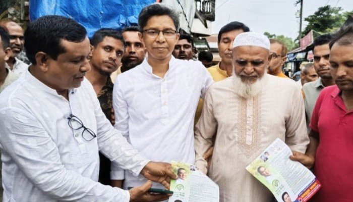 নেতা নয়, জনগণের বন্ধু হিসেবে কাজ করতে চাই : মাহবুবুর রহমান