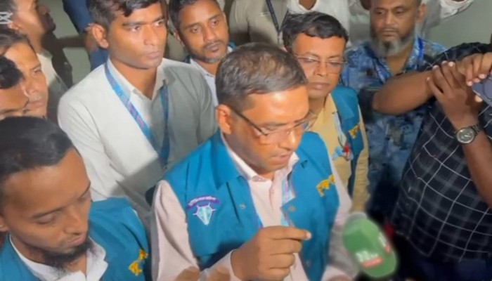 বেনাপোল কাস্টমসে দুদকের অভিযান, টাকাসহ এনজিও সদস্য আটক