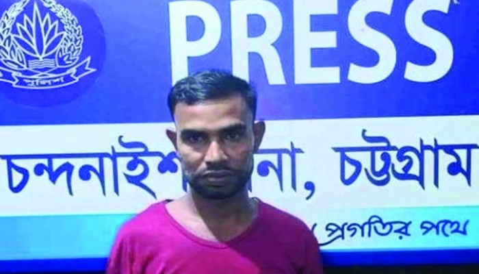কুপ্রস্তাবে রাজি না হওয়ায় গৃহবধূকে ধর্ষণ, যুবক গ্রেপ্তার