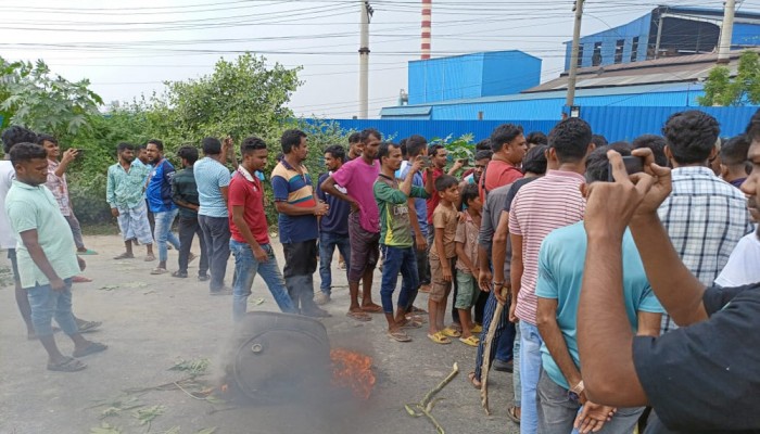 রূপগঞ্জে শ্রমিক অসন্তোষ, ঢাকা-সিলেট মহাসড়ক অবরোধ