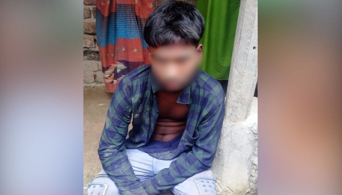 দুর্গাপুরে ৫ বছরের শিশুকে ধর্ষণচেষ্টার অভিযোগে কিশোর আটক  দুর্গাপুর (রাজশাহী) প্রতিনিধি ০২ নভেম্বর, ২০২৫ ১৯:৩১ শেয়ার