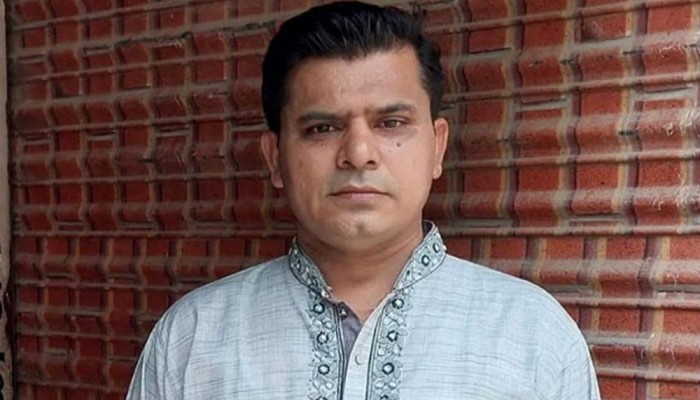 গ্রেপ্তার যুবলীগ নেতাকে পুলিশের কাছ থেকে ছিনিয়ে নিল সমর্থকরা