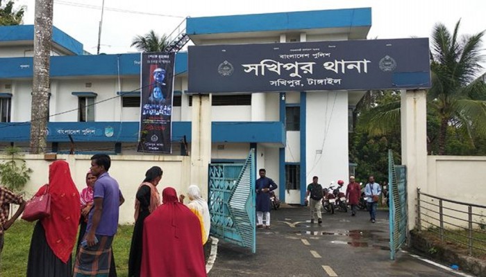 সখীপুরে মেয়েকে হত্যার পর মায়ের আত্মহনন