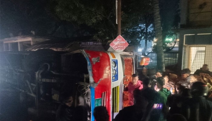 সৈয়দপুরে ট্রলির ধাক্কায় অন্তঃসত্ত্বা নারী দ্বিখণ্ডিত