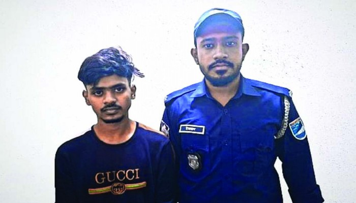 খুন করে লাশ লুকিয়ে রেখে নিজেই খোঁজ করে শিশু সাকিবকে