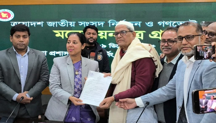 বিএনপি মহাসচিব মির্জা ফখরুলের মনোনয়ন বৈধ ঘোষণা