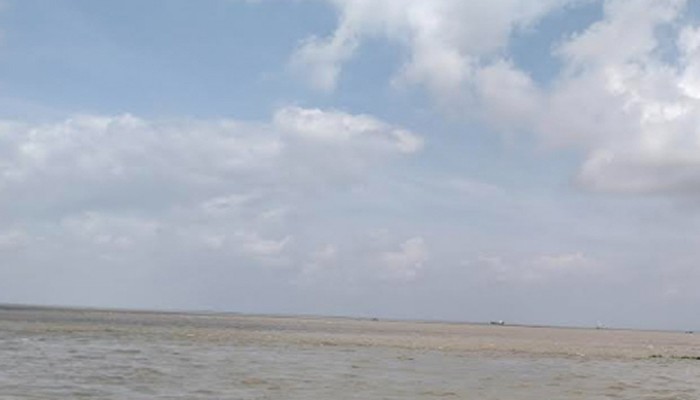 ট্রলার ডুবির ১০ দিন পর দুই জেলের মরদেহ উদ্ধার, এখনো নিখোঁজ ২
