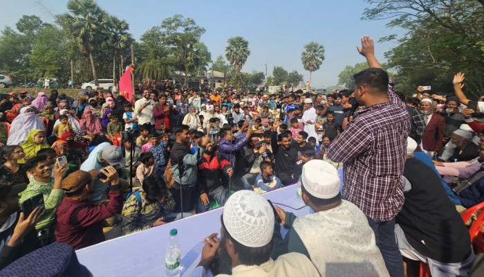 অনেকে ভোটকেন্দ্র দখল ও ভোট চুরির পরিকল্পনা করছেন : হাসনাত