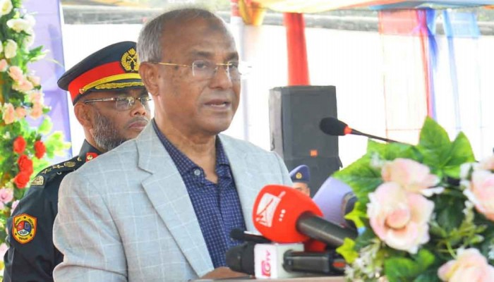 কারাবন্দিদের নিরাপত্তার পাশাপাশি মানবাধিকার নিশ্চিত করতে হবে : স্বরাষ্ট্র উপদেষ্টা