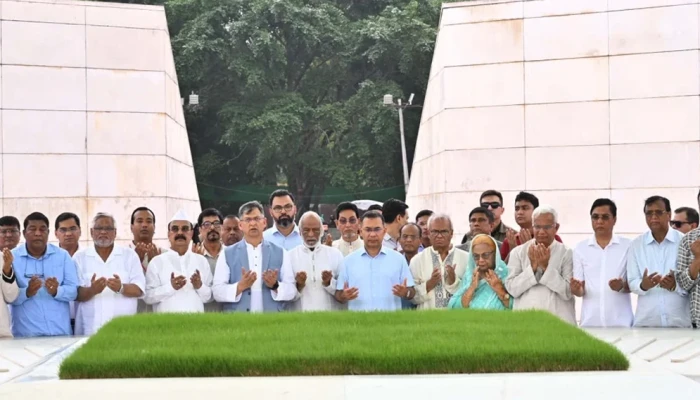 বিএনপির ৪৮তম প্রতিষ্ঠাবার্ষিকী  জিয়াউর রহমান ও খালেদা জিয়ার সমাধিতে প্রধানমন্ত্রীর শ্রদ্ধা