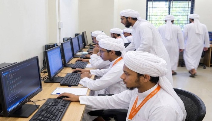 জামিয়া কাশিফুল উলূম ঢাকা কওমি মাদরাসায় কারিগরি শিক্ষার নতুন দিগন্ত